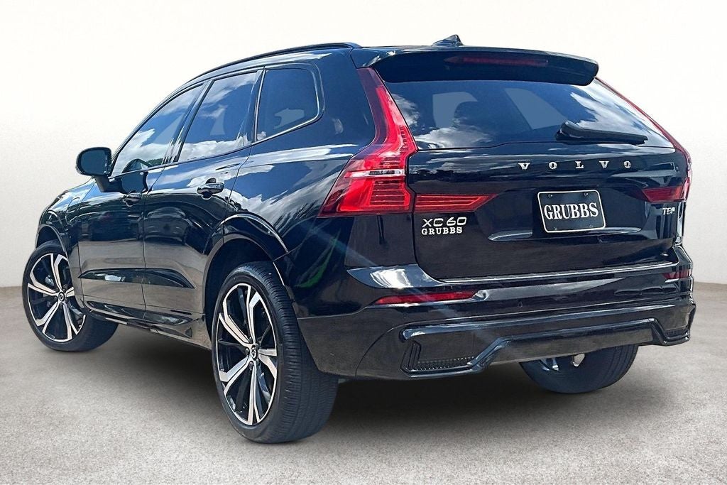 2025 Volvo XC60 Plug-In Hybrid T8 Ultra