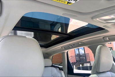 2025 Volvo XC60 Plug-In Hybrid T8 Ultra