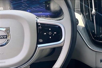 2025 Volvo XC60 Plug-In Hybrid T8 Ultra