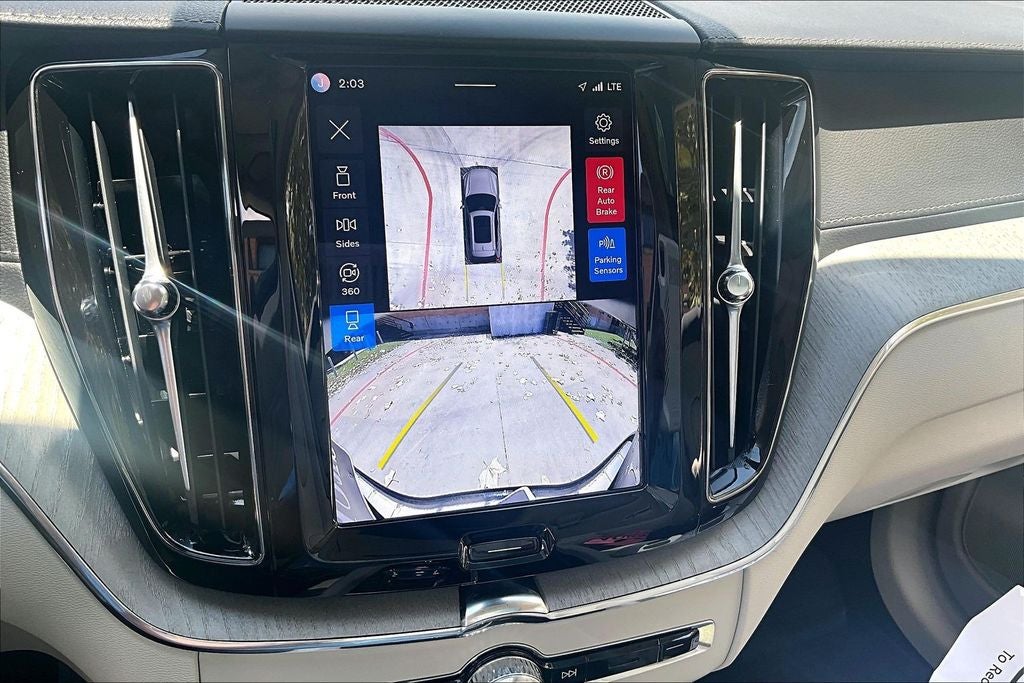 2025 Volvo XC60 Plug-In Hybrid T8 Ultra