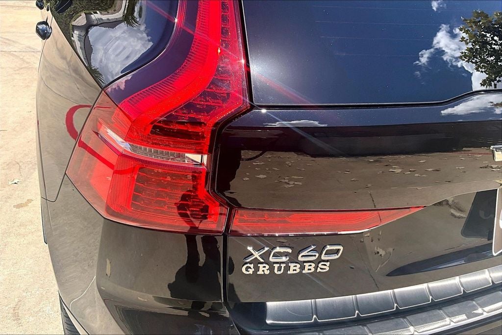 2025 Volvo XC60 Plug-In Hybrid T8 Ultra