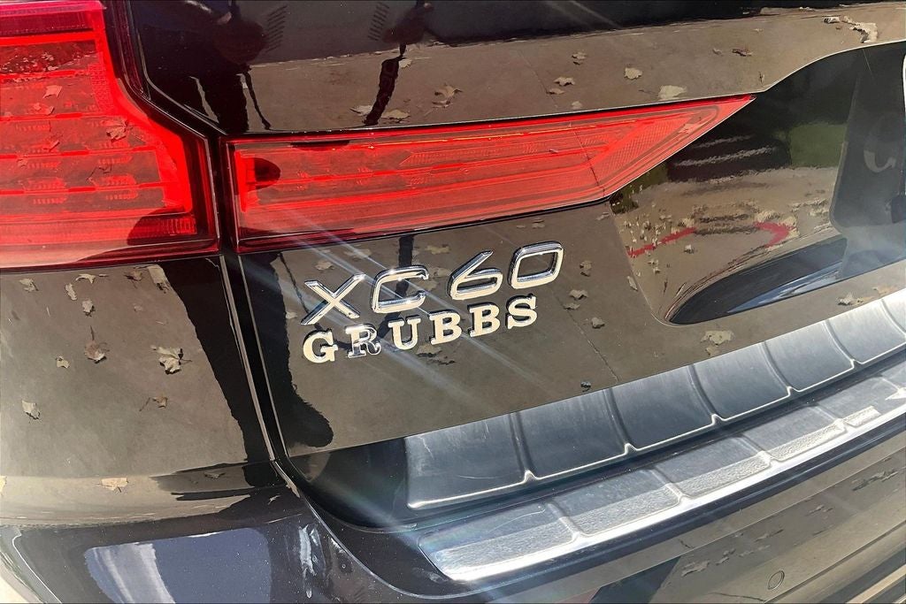 2025 Volvo XC60 Plug-In Hybrid T8 Ultra
