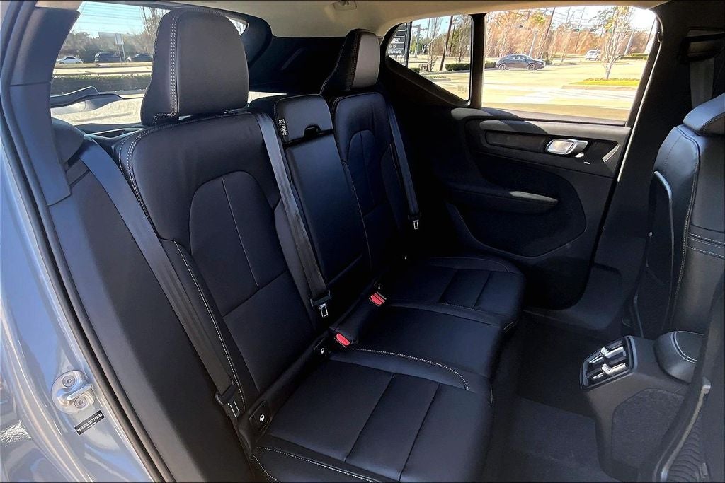 2026 Volvo XC40 B4 Core