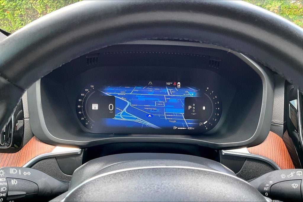 2023 Volvo XC60 B5 Ultimate Bright Theme