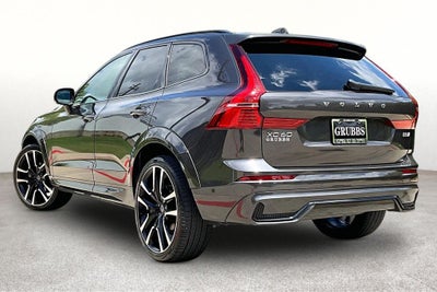 2023 Volvo XC60 B5 Ultimate Dark Theme