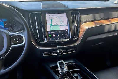 2023 Volvo XC60 B5 Ultimate Dark Theme
