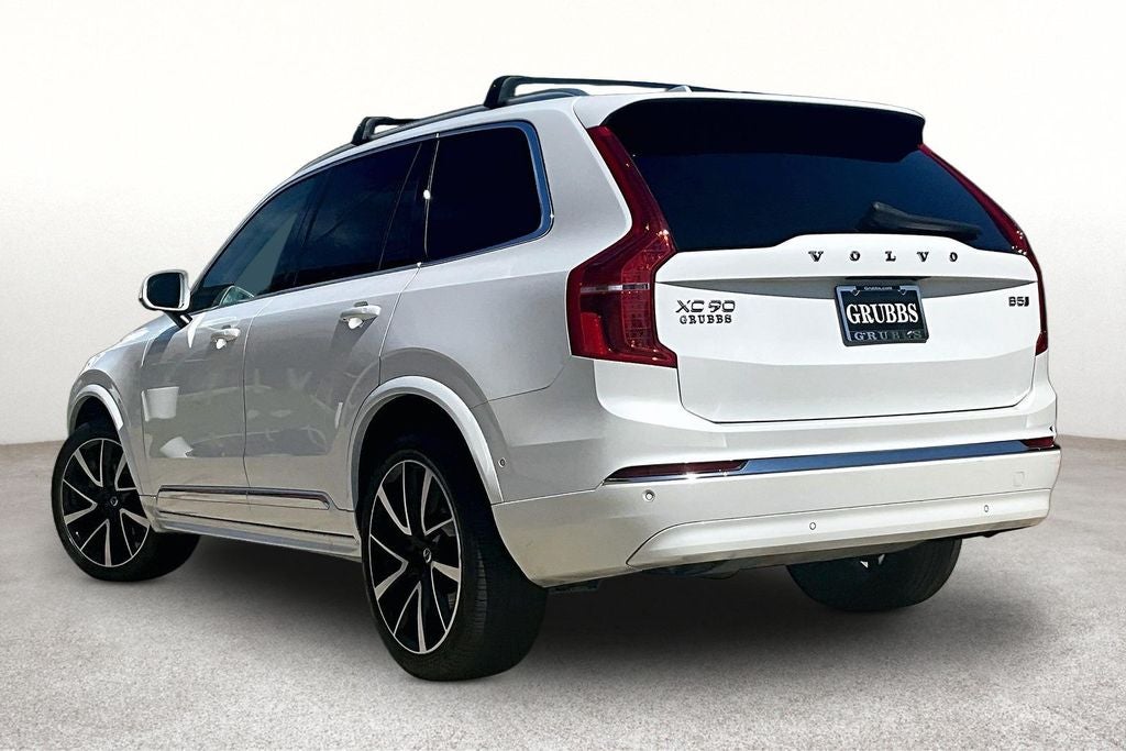 2024 Volvo XC90 B5 Plus