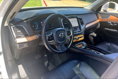 2024 Volvo XC90 B5 Plus