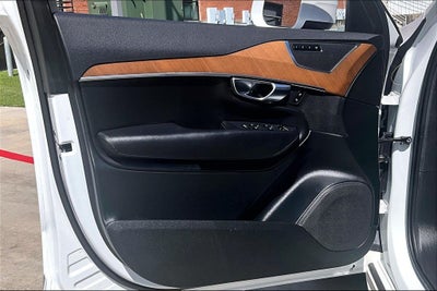 2024 Volvo XC90 B5 Plus