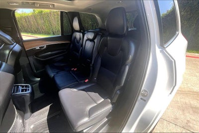 2024 Volvo XC90 B5 Plus