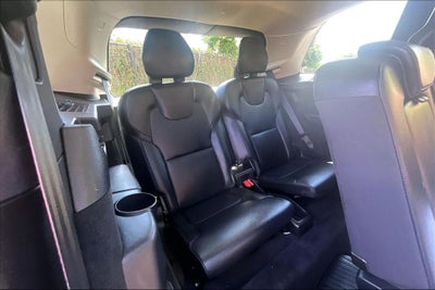 2024 Volvo XC90 B5 Plus