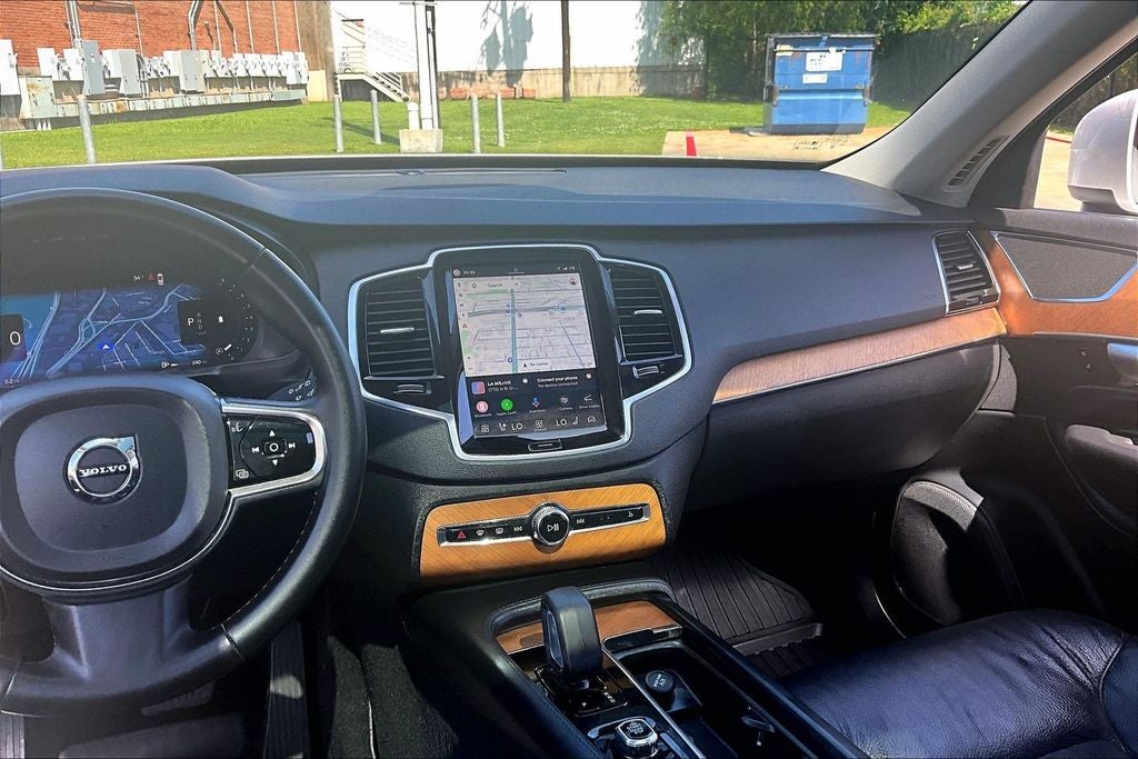 2024 Volvo XC90 B5 Plus