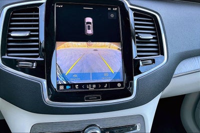 2023 Volvo XC90 B5 Plus