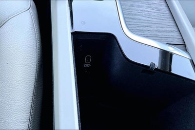 2023 Volvo XC90 B5 Plus