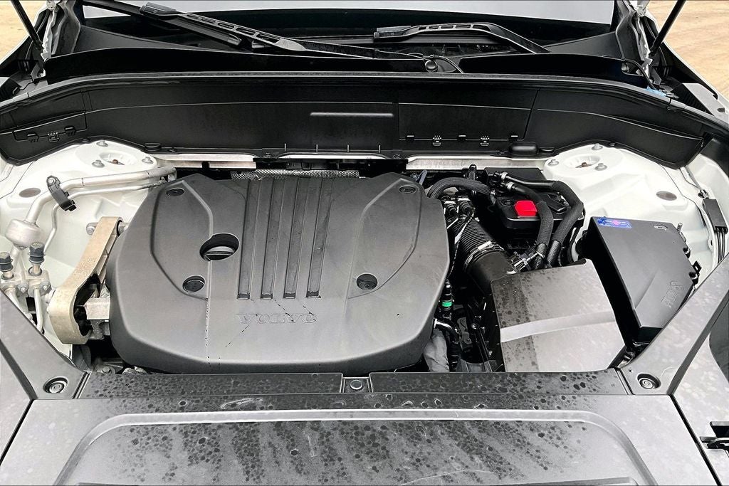 2023 Volvo XC90 B5 Core