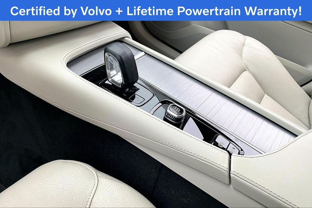 2023 Volvo XC90 B5 Core