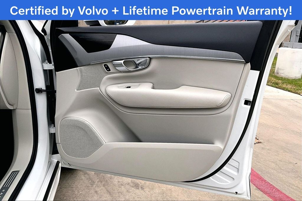 2023 Volvo XC90 B5 Core