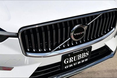 2023 Volvo XC60 B5 Ultimate Bright Theme
