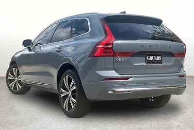 2023 Volvo XC60 B5 Ultimate Bright Theme