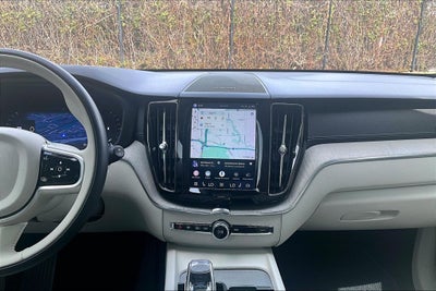 2023 Volvo XC60 B5 Ultimate Bright Theme