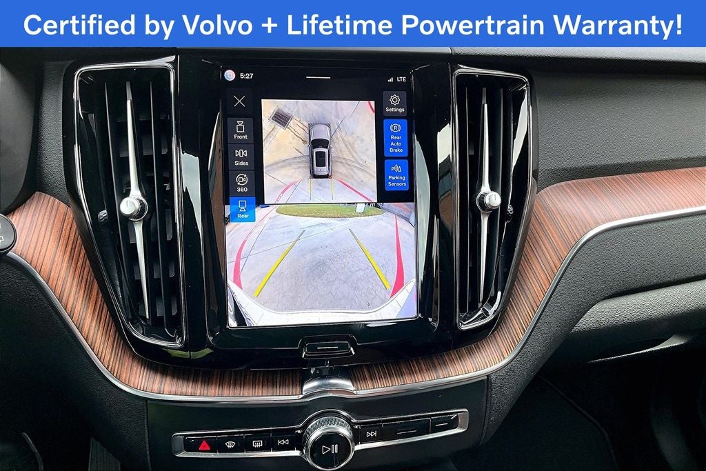 2024 Volvo XC60 B5 Plus Dark Theme