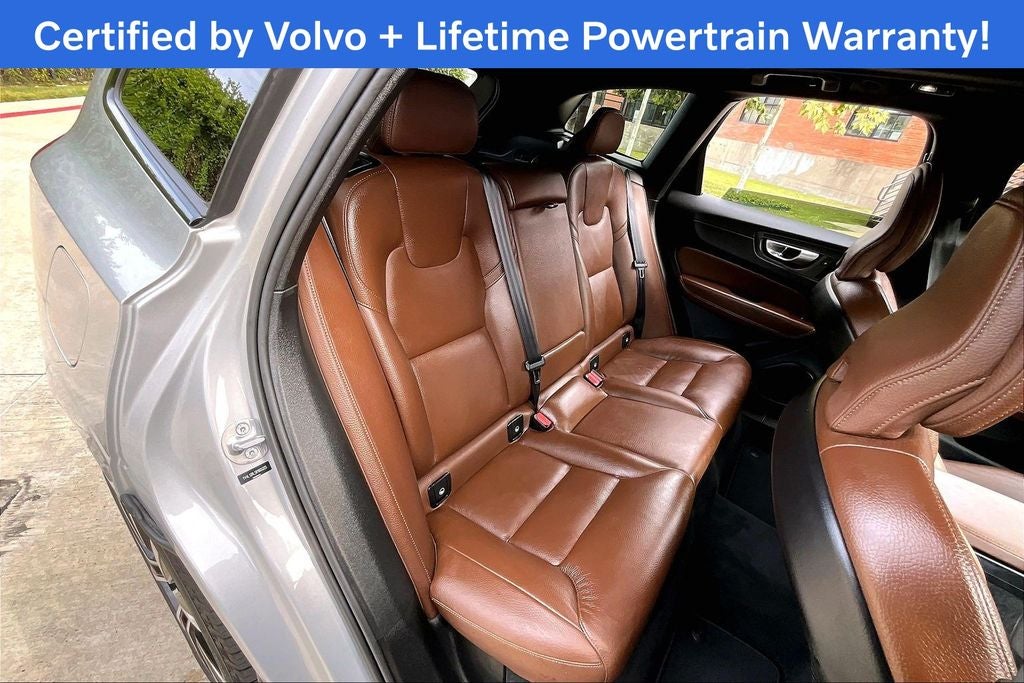 2024 Volvo XC60 B5 Plus Dark Theme