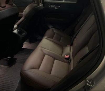 2024 Volvo XC60 B5 Plus Dark Theme