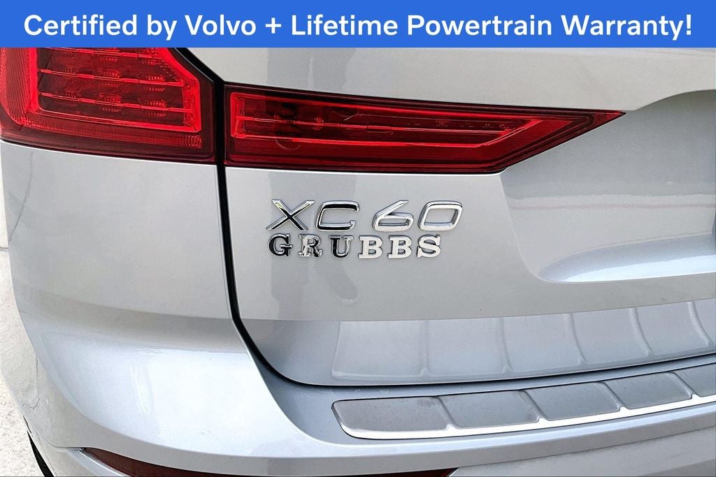 2024 Volvo XC60 B5 Plus Dark Theme
