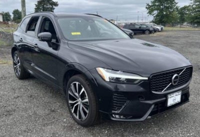 2024 Volvo XC60 B5 Plus Dark Theme