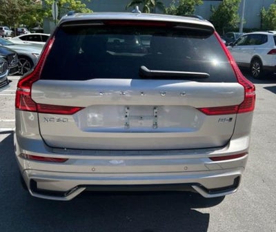 2024 Volvo XC60 B5 Plus Dark Theme