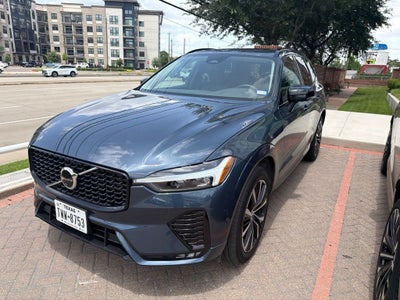 2024 Volvo XC60 B5 Plus Dark Theme