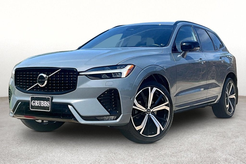 2024 Volvo XC60 B5 Ultimate Dark Theme