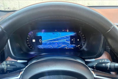 2024 Volvo XC60 B5 Ultimate Dark Theme