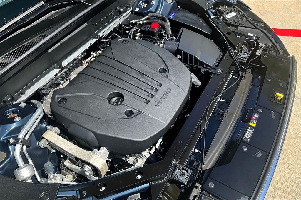 2023 Volvo XC60 B5 Plus Bright Theme