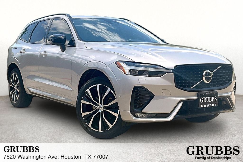 2023 Volvo XC60 B5 Plus Dark Theme