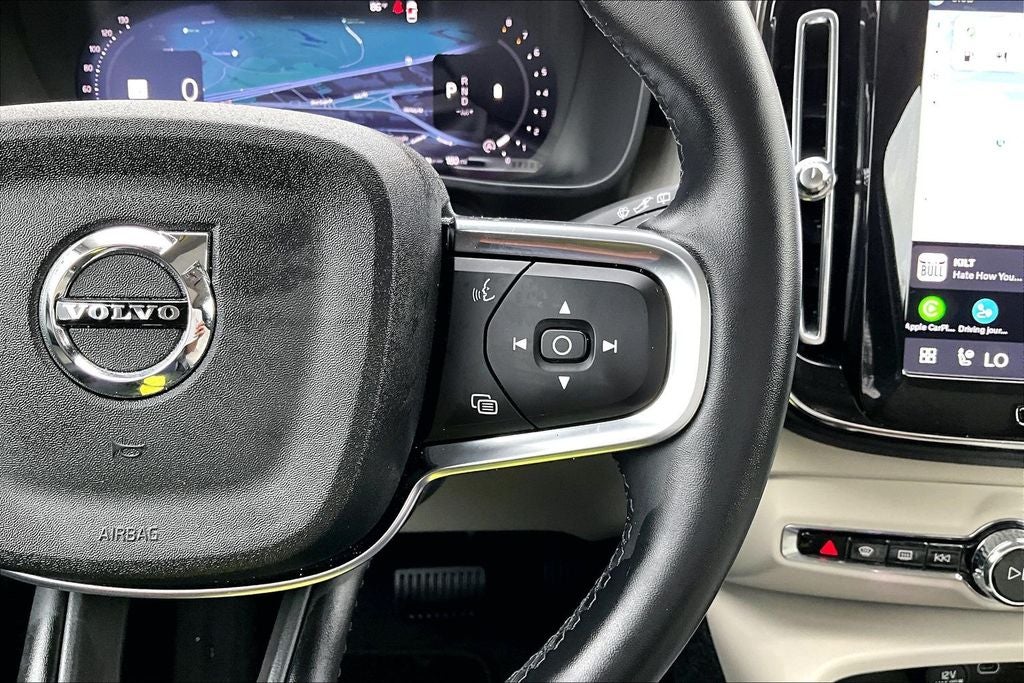 2026 Volvo XC40 B5 Plus