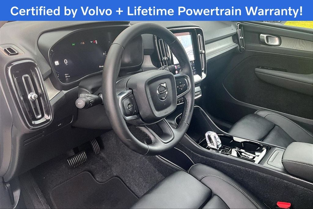 2026 Volvo XC40 B5 Plus