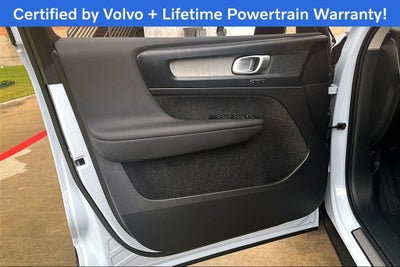 2026 Volvo XC40 B5 Plus