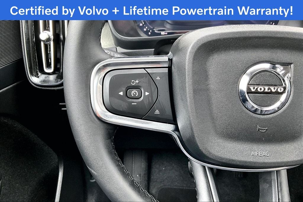 2026 Volvo XC40 B5 Plus