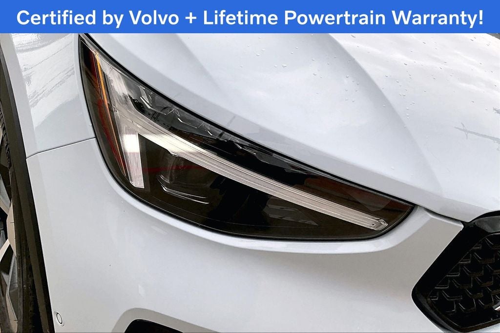 2026 Volvo XC40 B5 Plus