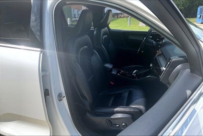 2023 Volvo XC40 B5 Plus Bright Theme