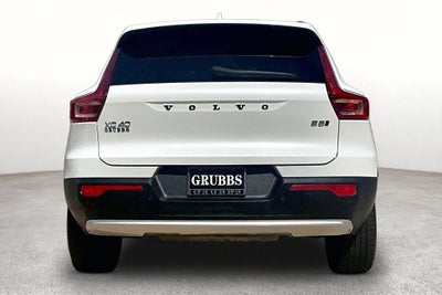 2023 Volvo XC40 B5 Plus Bright Theme