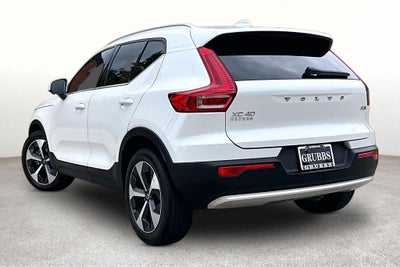 2024 Volvo XC40 B5 Plus Bright Theme