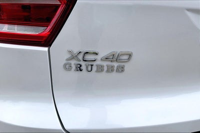 2024 Volvo XC40 B5 Plus Bright Theme