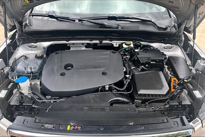 2024 Volvo XC40 B5 Plus Bright Theme