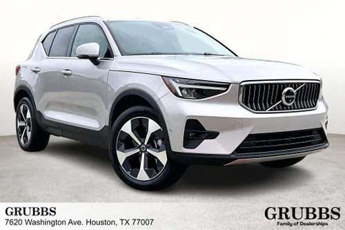 2025 Volvo XC40 B5 Plus Bright Theme