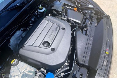 2025 Volvo XC40 B5 Core