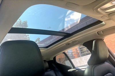 2025 Volvo XC40 B5 Core