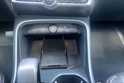 2025 Volvo XC40 B5 Core