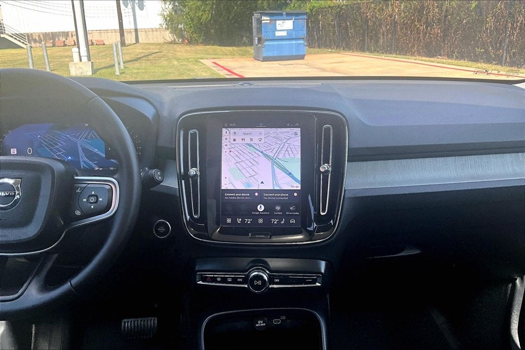 2025 Volvo XC40 B5 Core